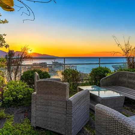 Beautiful With Jacuzzi 50 M From Monaco *
