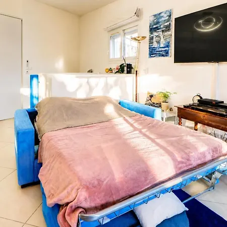 Beautiful With Jacuzzi 50 M From Monaco Lägenhet